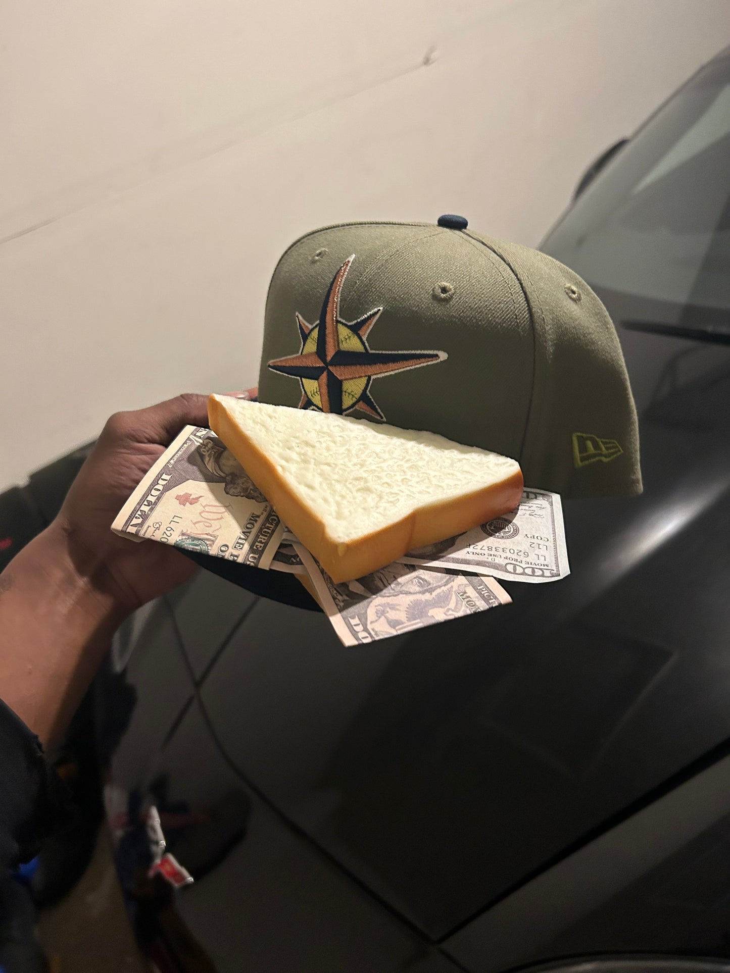 “Breadwinner” Seattle Mariners Fitted (1of1)
