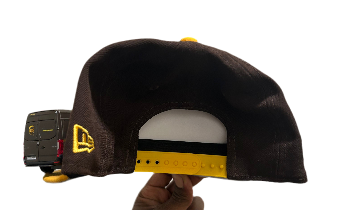 “Parcel Service” San Diego Padres Snapback (1of1)